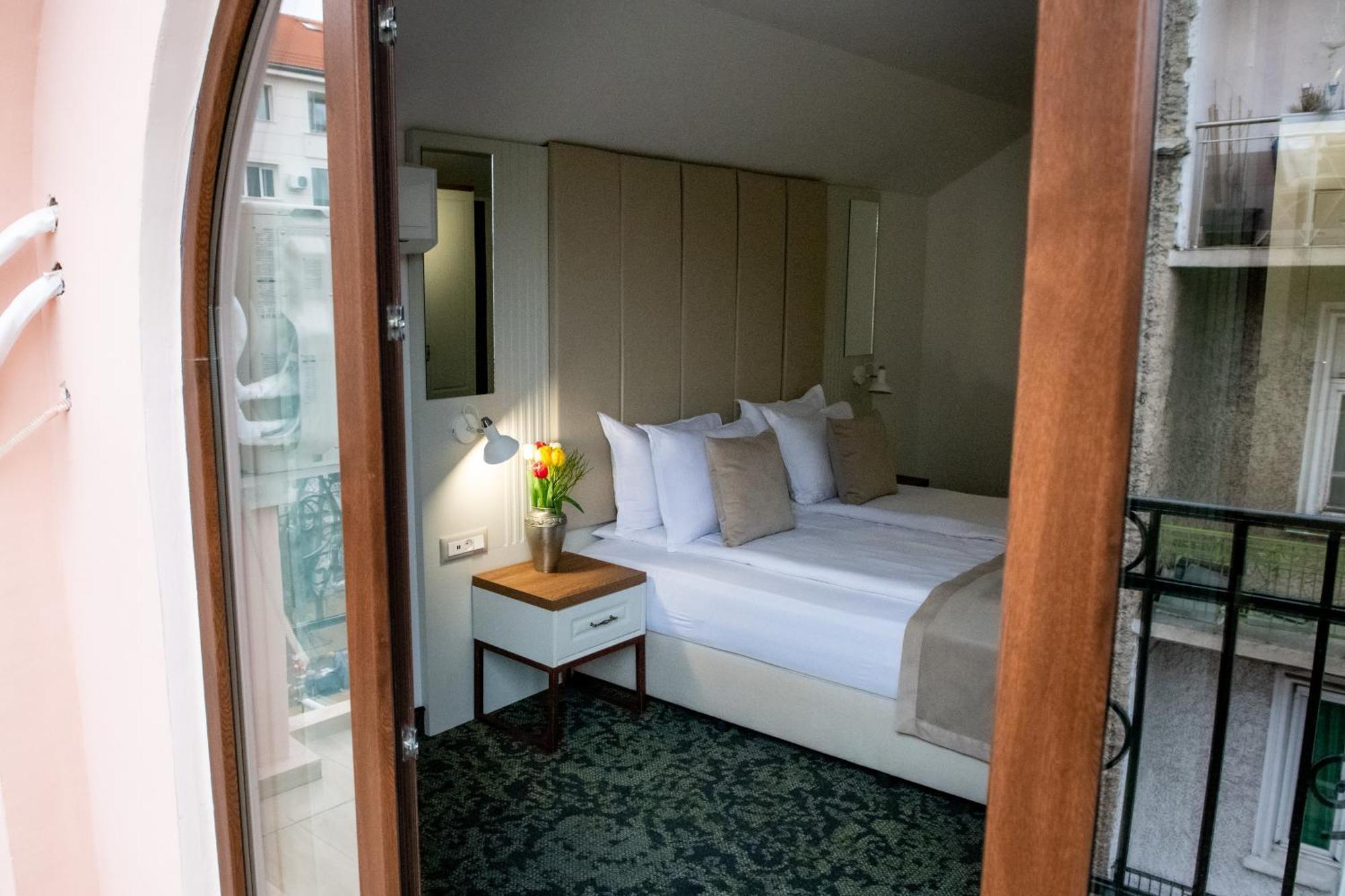 Agora' Boutique Hotel โซเฟีย ภายนอก รูปภาพ